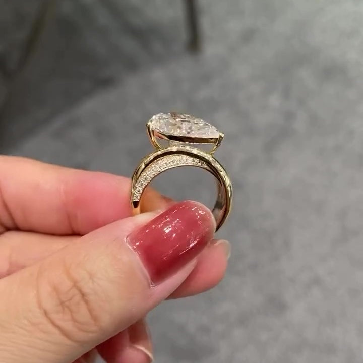 Jorrio gold pear cut classic sterling silver ring