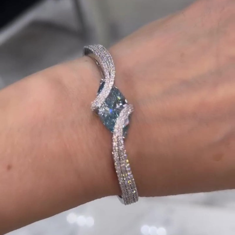 Jorrio handmade elegant & chic marquise blue CZ bracelet