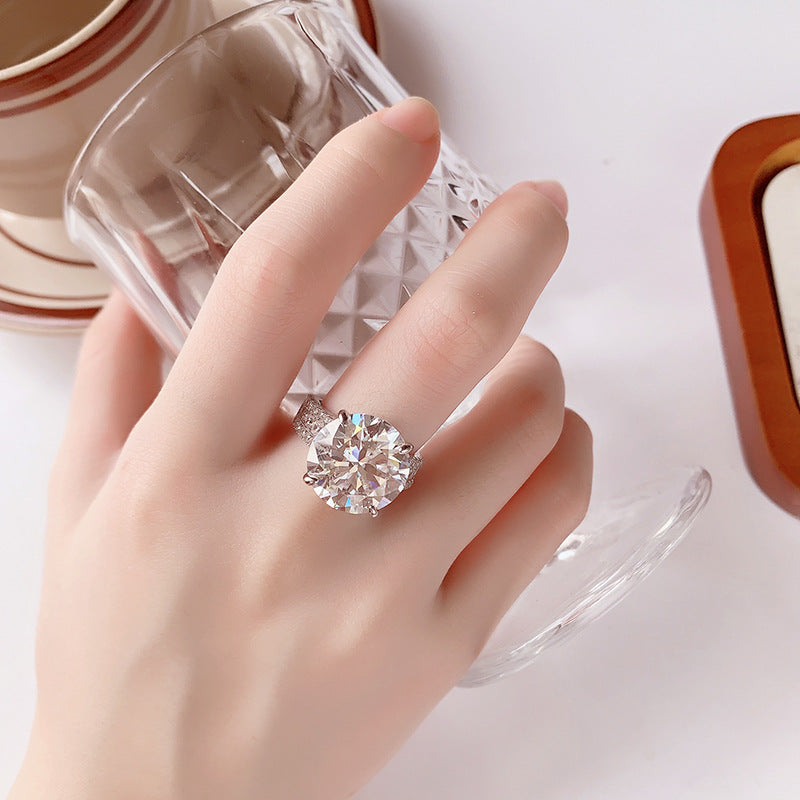 Jorrio handmade 10ct brilliant round cut moissanite solitaire sterling silver ring