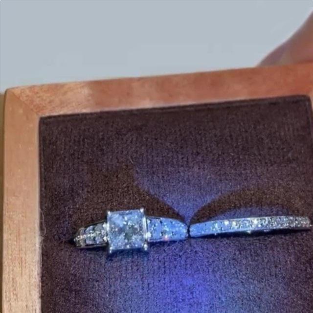 Jorrio handmade princess cut 2 pcs diamond  sterling silver bridal wedding ring set