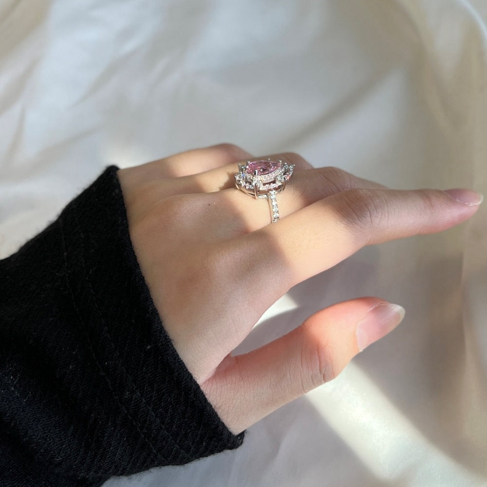Jorrio Handmade Classic Pear cut Diamond Wedding Ring Engagement Ring