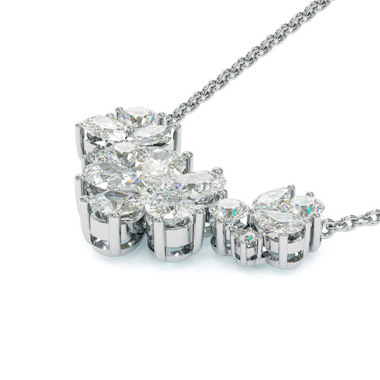 Jorrio elegance flower pear cut necklace