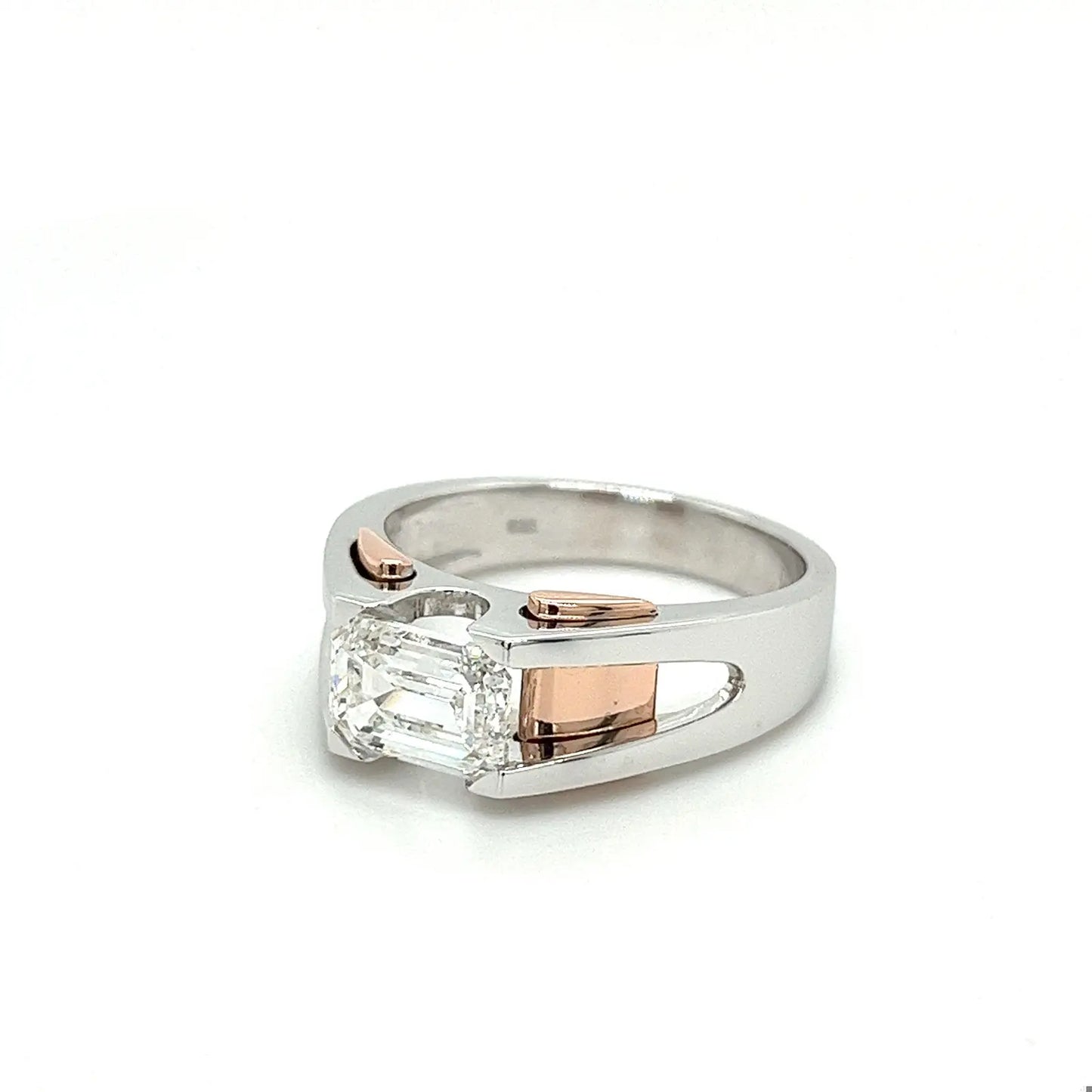 Jorrio Handmade 2.8CT Emerald Cut Moissanite Two-tone Men's Ring