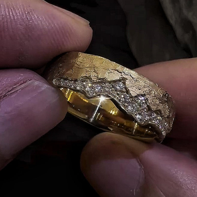 Jorrio handmade gold eroding matte finish men's ring