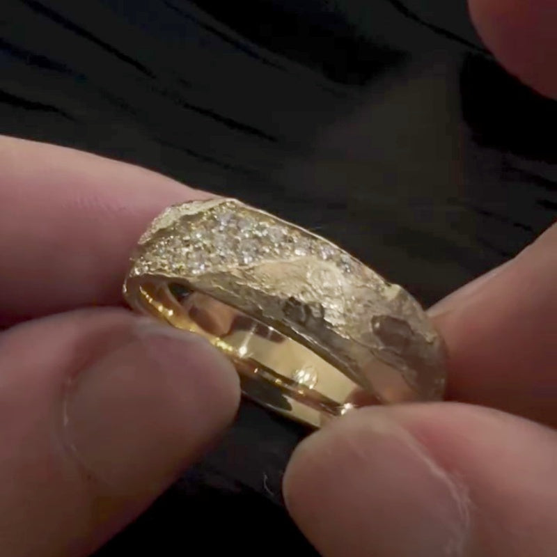 Jorrio handmade gold eternity breaker vintage finish men's ring