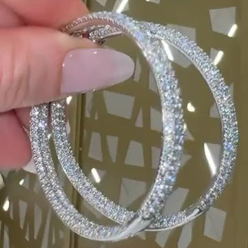 Jorrio round cut gorgeous hopp earrings
