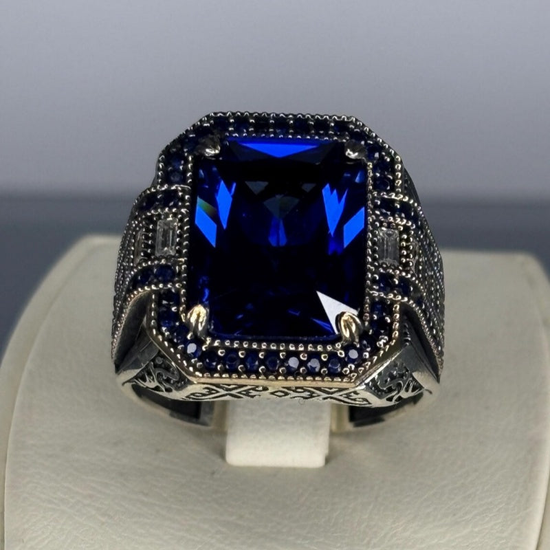 Jorrio handmade vintage-style radiant cut blue sapphire men’s ring