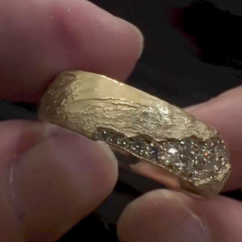 Jorrio handmade gold eternity breaker vintage finish men's ring