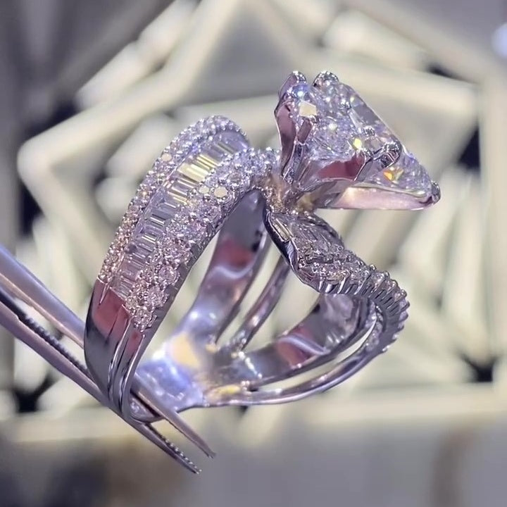 Jorrio radiant&marquise cut classic unique ring