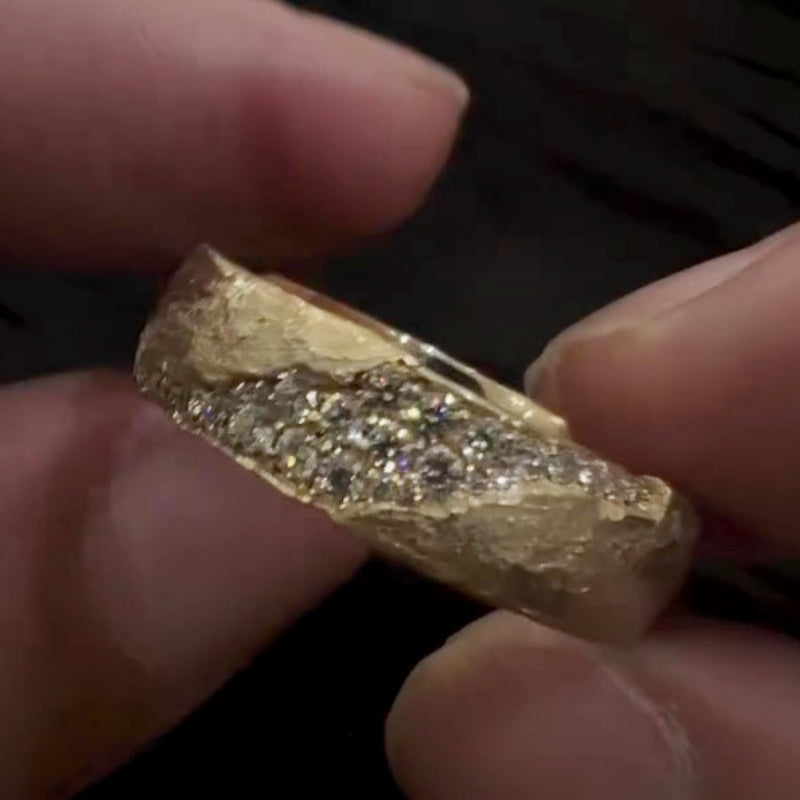 Jorrio handmade gold eternity breaker vintage finish men's ring