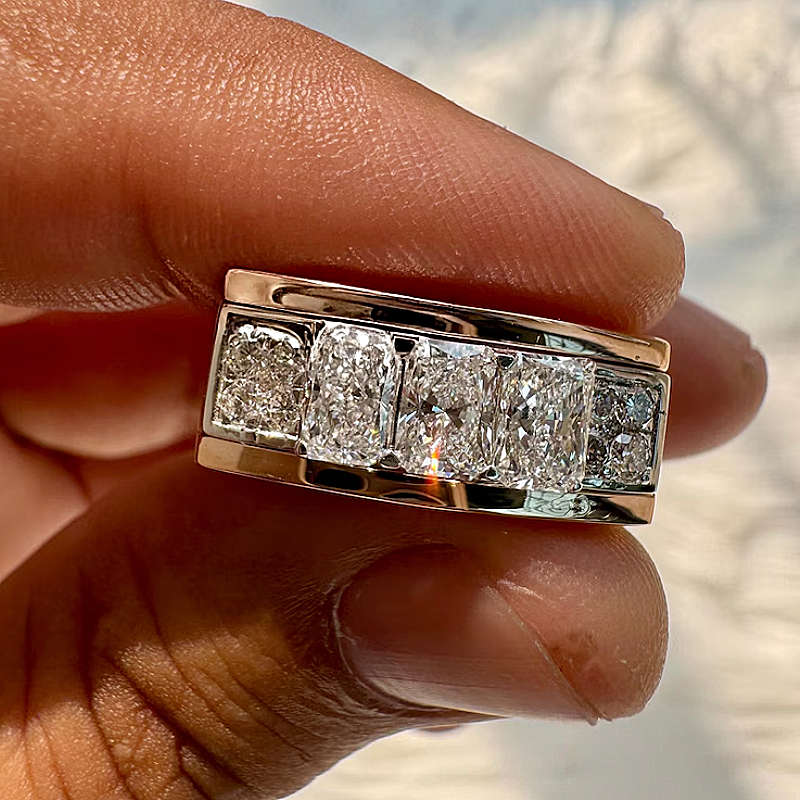 Jorrio Handmade 1.75 ct Radiant & Round Cut Moissanite Men's Wedding Band Ring