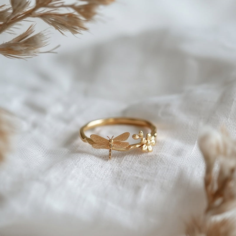 Jorrio nature-inspired dragonflies sterling silver ring