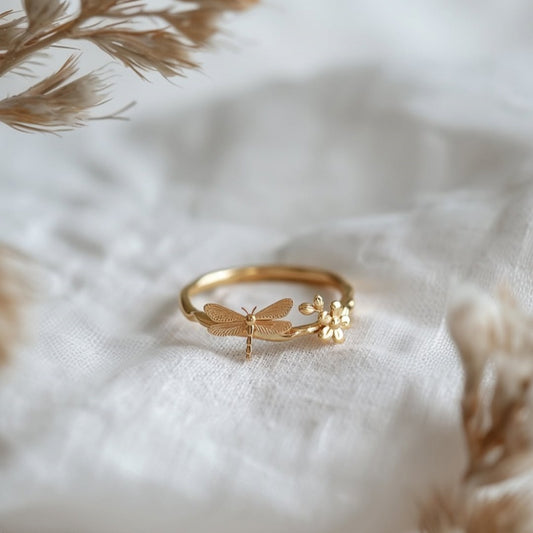 Jorrio nature-inspired dragonflies sterling silver ring