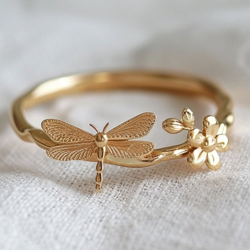 Jorrio nature-inspired dragonflies sterling silver ring
