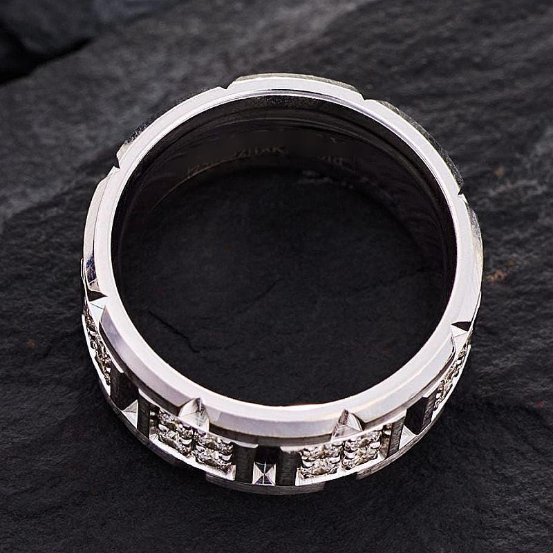 Jorrio Handmade Round Brilliant CZ Cluster Satin-Finished Men's Wedding Band Ring