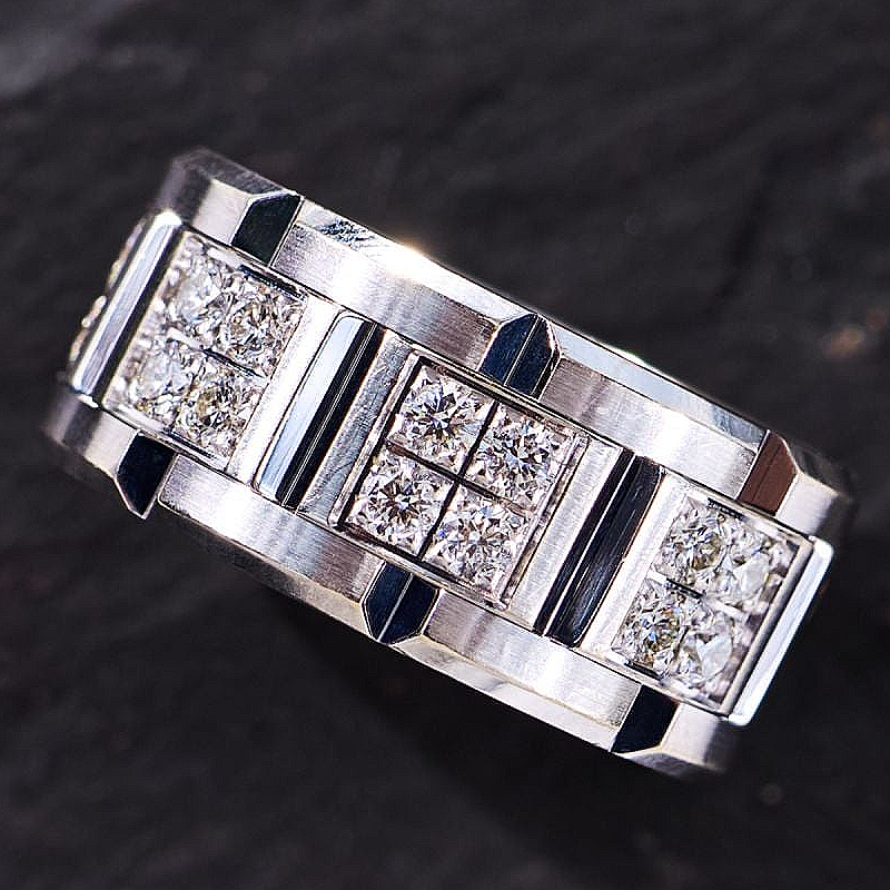 Jorrio Handmade Round Brilliant CZ Cluster Satin-Finished Men's Wedding Band Ring