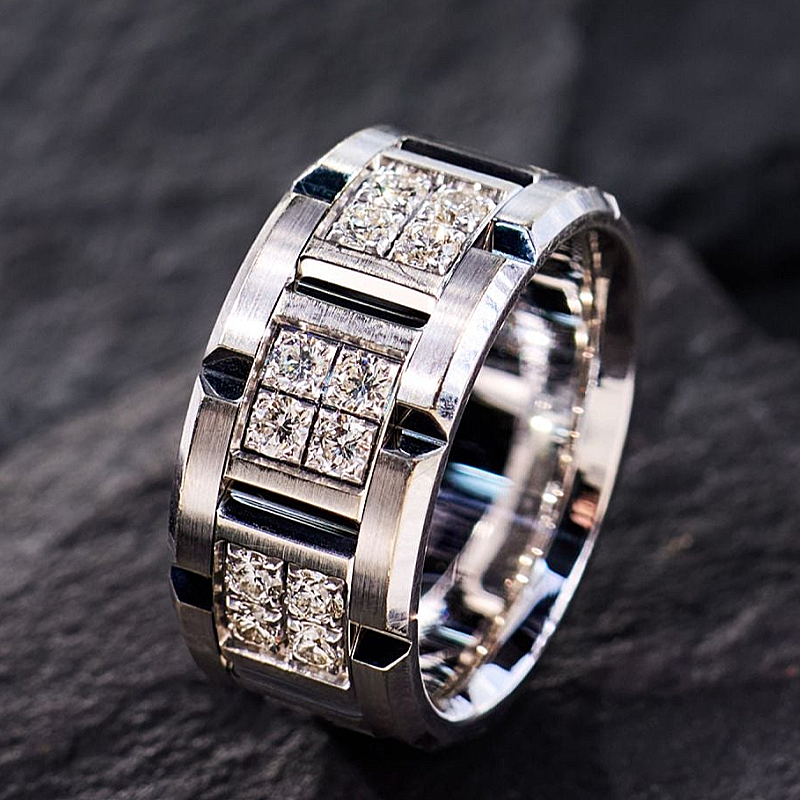 Jorrio Handmade Round Brilliant CZ Cluster Satin-Finished Men's Wedding Band Ring